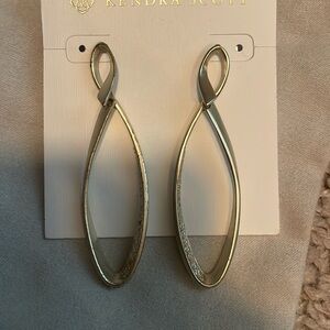 Kendra Scott Raquel Earrings in gold